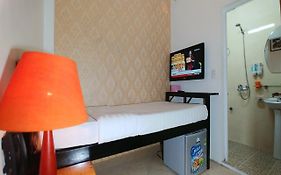 Mad Monkey Hanoi Hostel